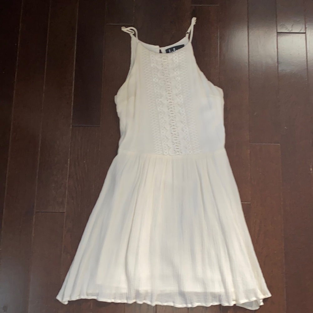 White lulus dress
